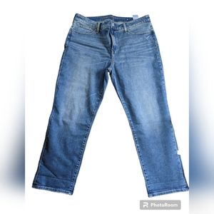 Chico's so slimming girlfriend crop jeans